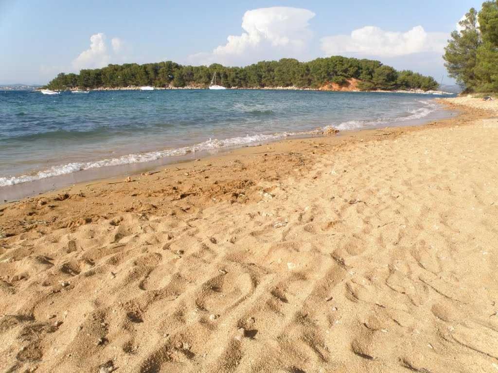 Vila Melisa Vrgada Luaran gambar