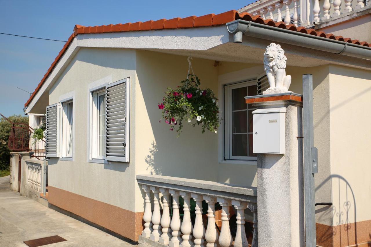 Vila Melisa Vrgada Luaran gambar
